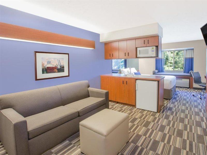 Microtel Inn And Suites Manistee Dış mekan fotoğraf