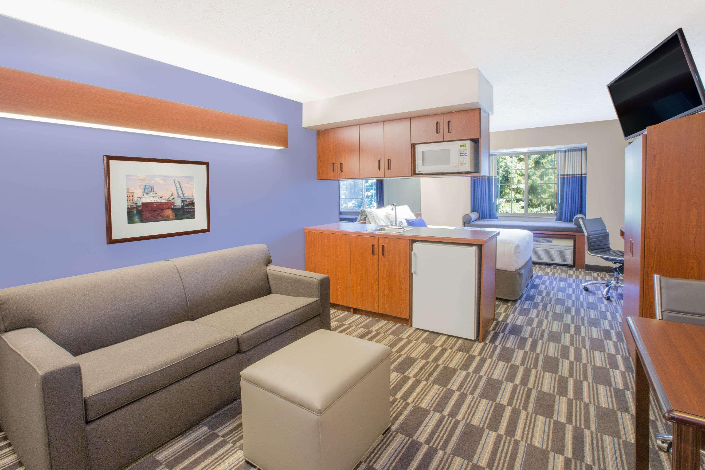Microtel Inn And Suites Manistee Dış mekan fotoğraf