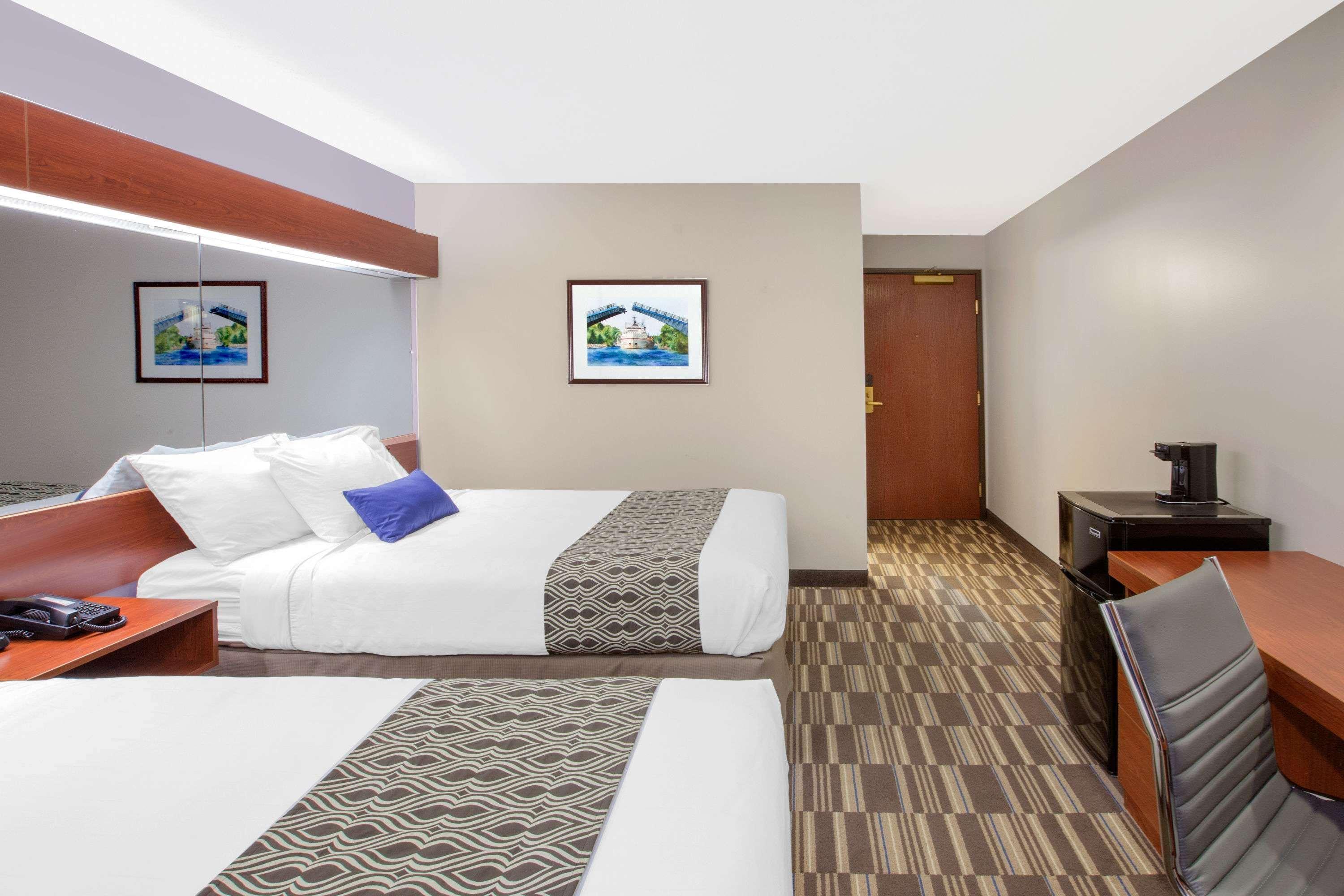 Microtel Inn And Suites Manistee Dış mekan fotoğraf