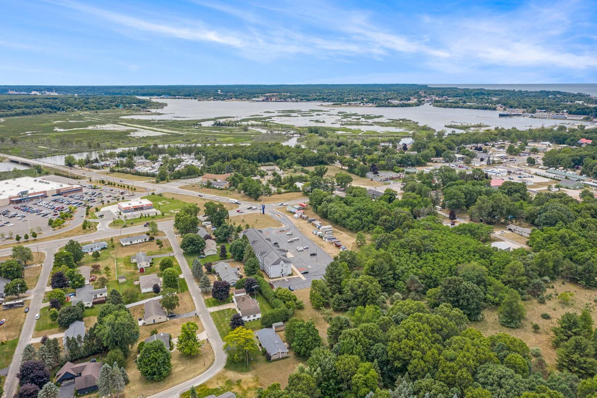 Microtel Inn And Suites Manistee Dış mekan fotoğraf